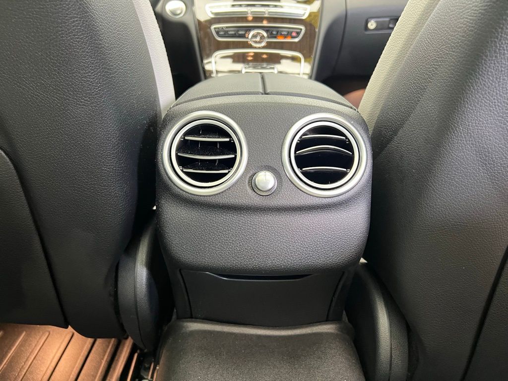 Thumbnail: 2018 Mercedes-Benz C-Class - 9