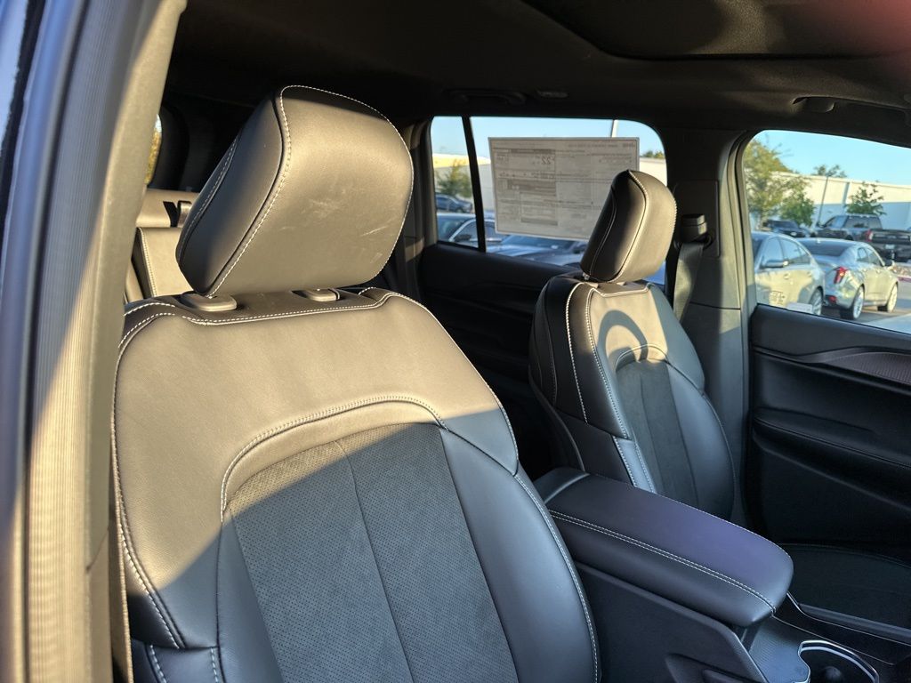 New Car 2025 Jeep Grand Cherokee  For Sale Under $50,000 In Austin, Texas