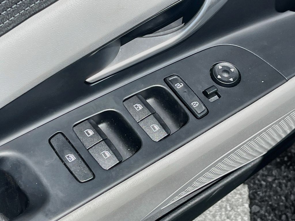 Used 2025 Gray Hyundai Limited image 18