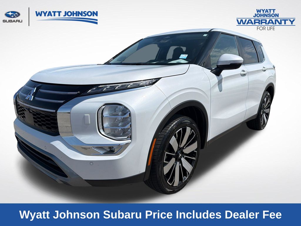 White Diamond 2025 Mitsubishi Outlander SUV / Crossover Front-Wheel Drive Continuously Variable Transmission