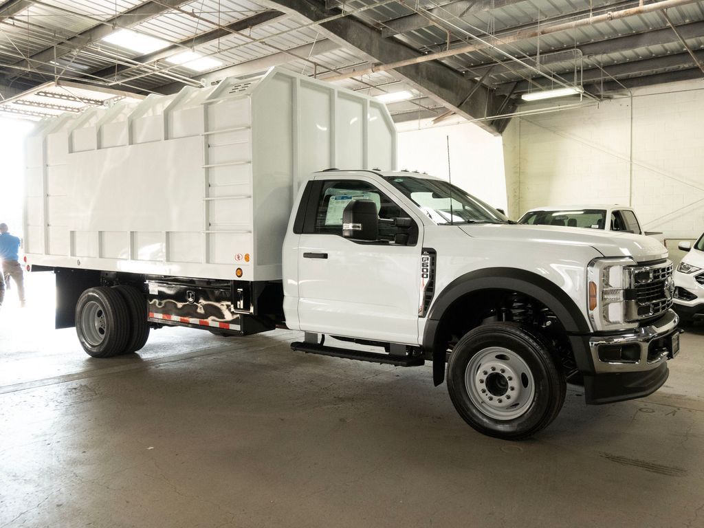 2024 Ford F-600 Chassis XL