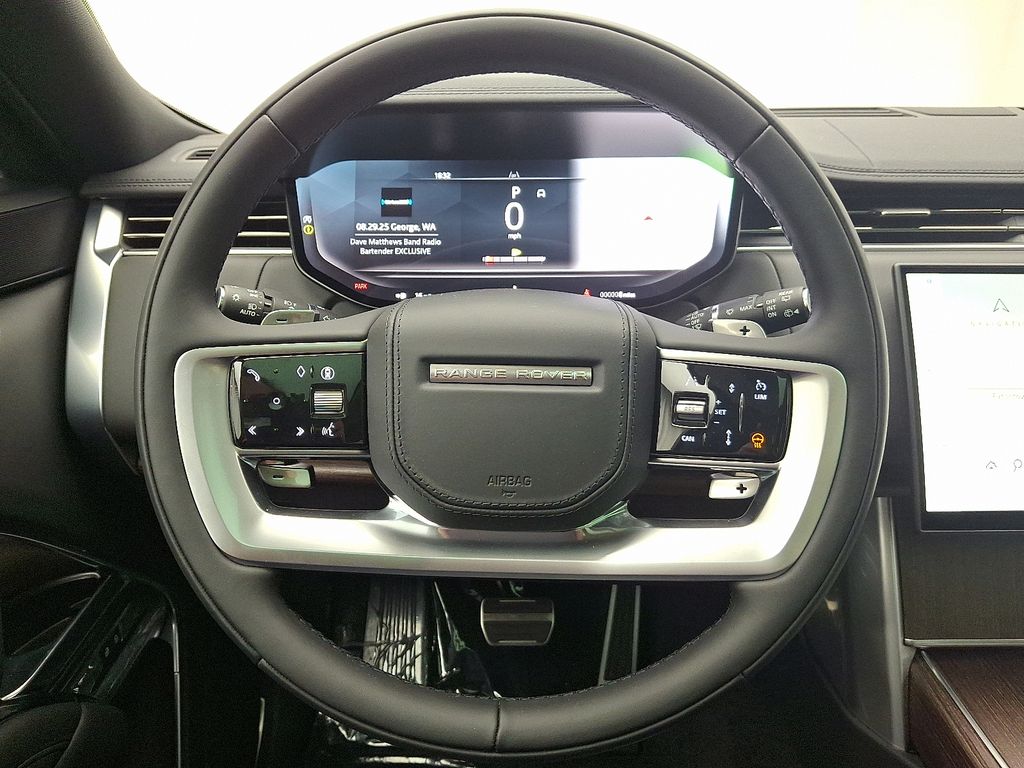 Thumbnail: 2025 Land Rover Range Rover - 16