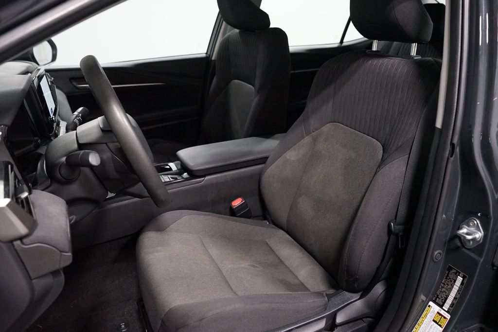 Thumbnail: 2025 Toyota Camry - 6