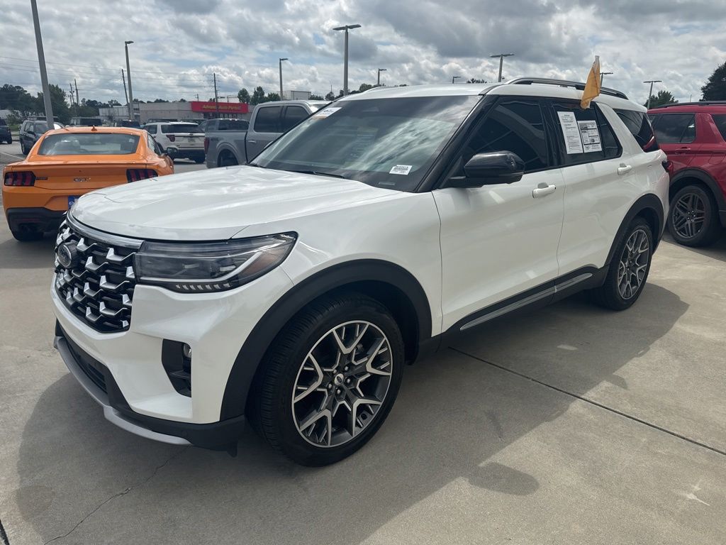 2025 Ford Explorer Platinum