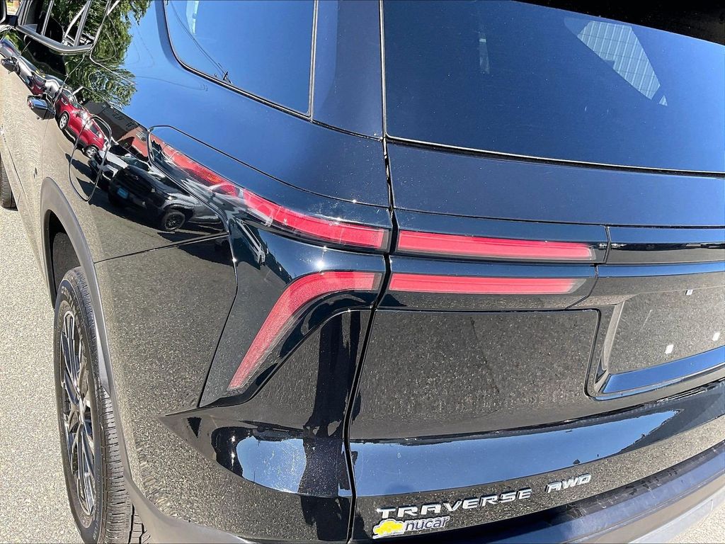 2024 Chevrolet Traverse — photo 33