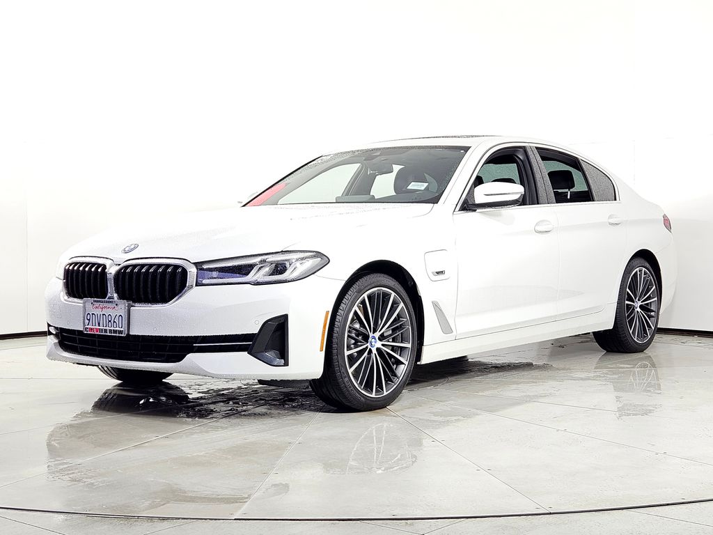 Thumbnail: 2023 BMW 5 Series - 2