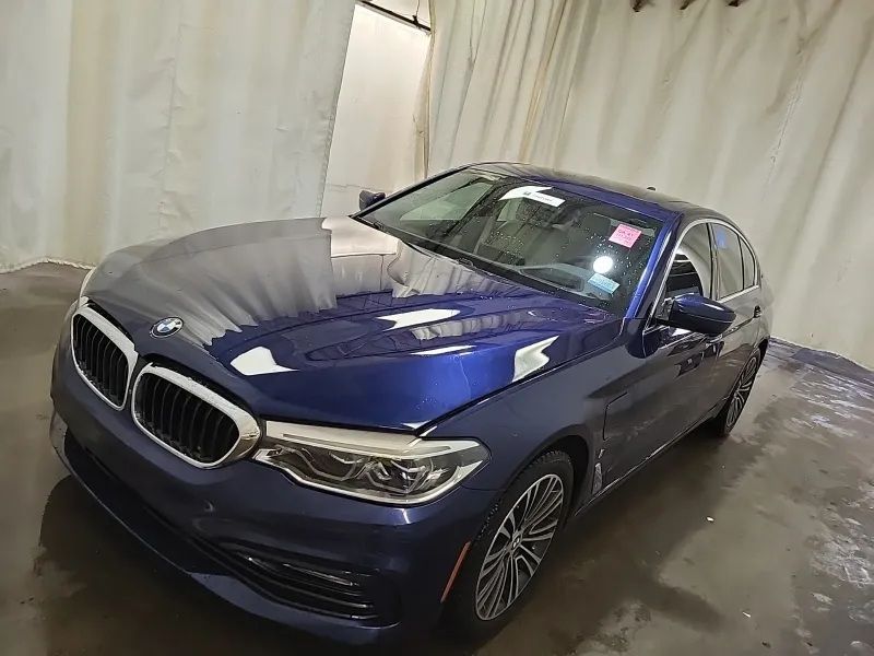 Mediterranean Blue Metallic 2018 BMW 5 Series 530e xDrive iPerformance Sedan AWD Sedan All-Wheel Drive 8-Speed Automatic