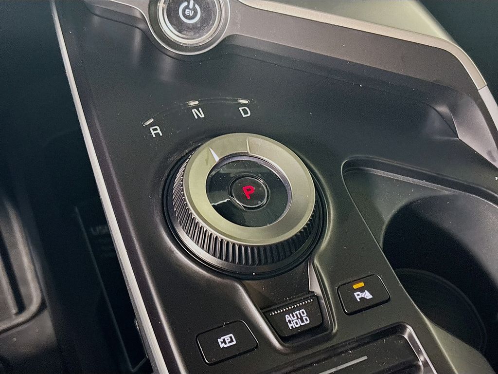2025 Kia EV6 Light