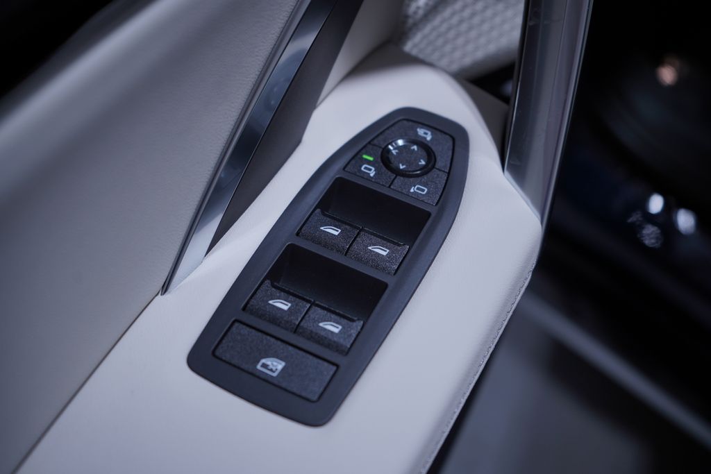 Thumbnail: 2026 BMW X1 - 11