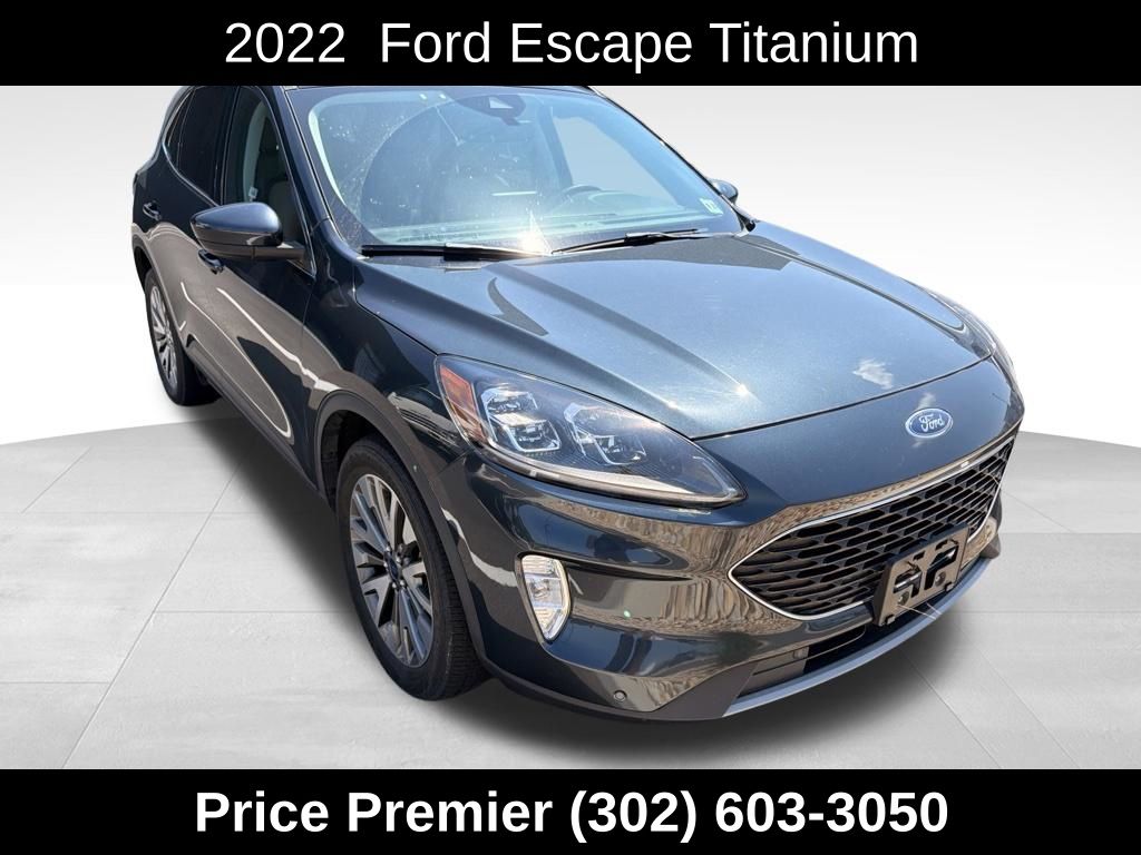 2022 Ford Escape Titanium AWD