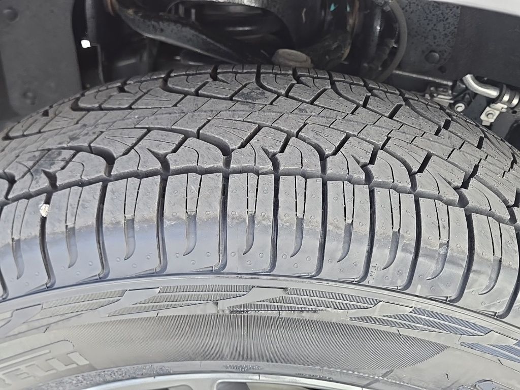 Used 2023 Gray Ford XLT image 19