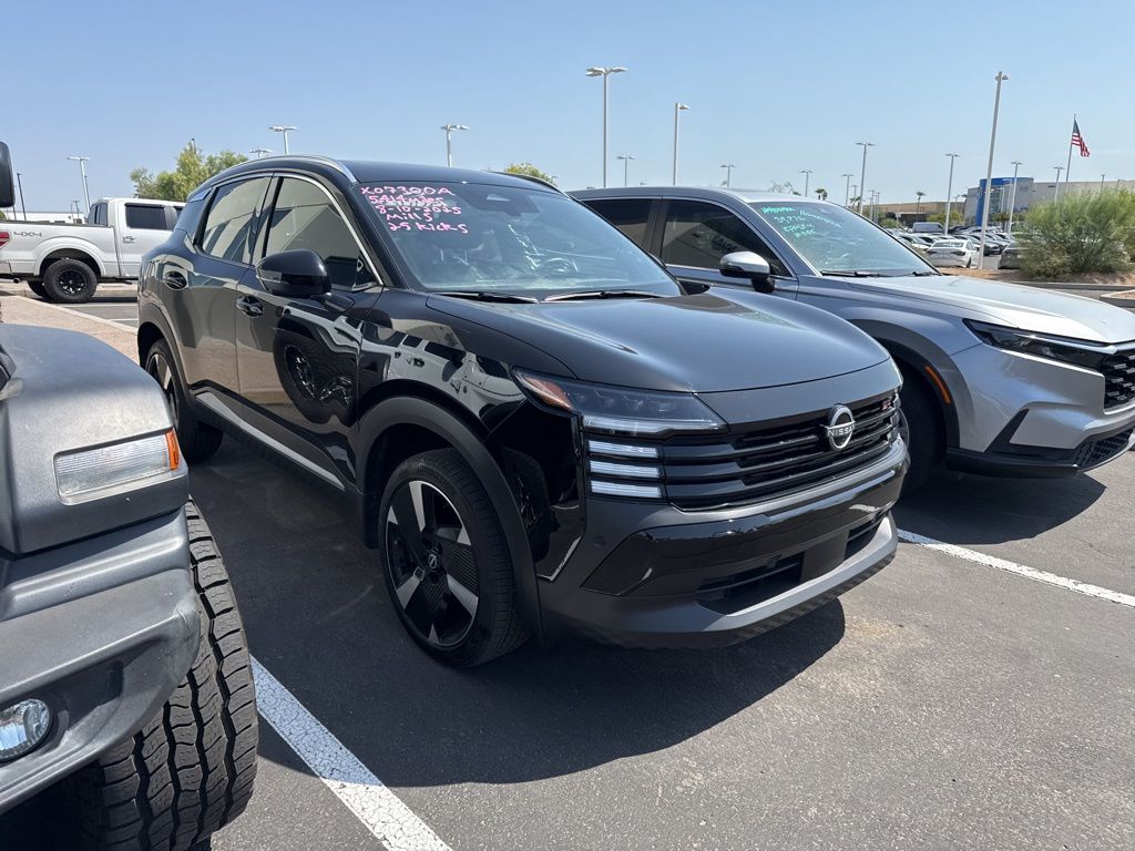 Thumbnail: 2025 Nissan Kicks - 3