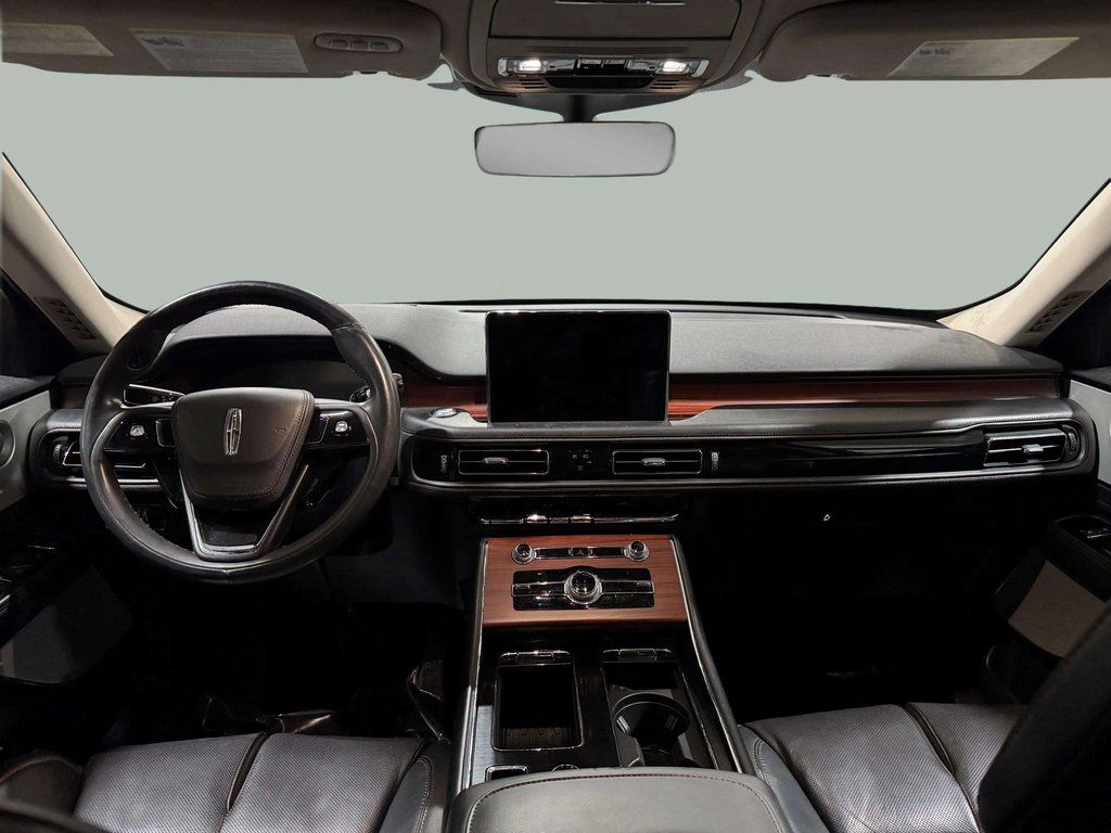 Certified Used 2022 Infinite Black Metallic Clearcoat Lincoln Grand Touring image 19