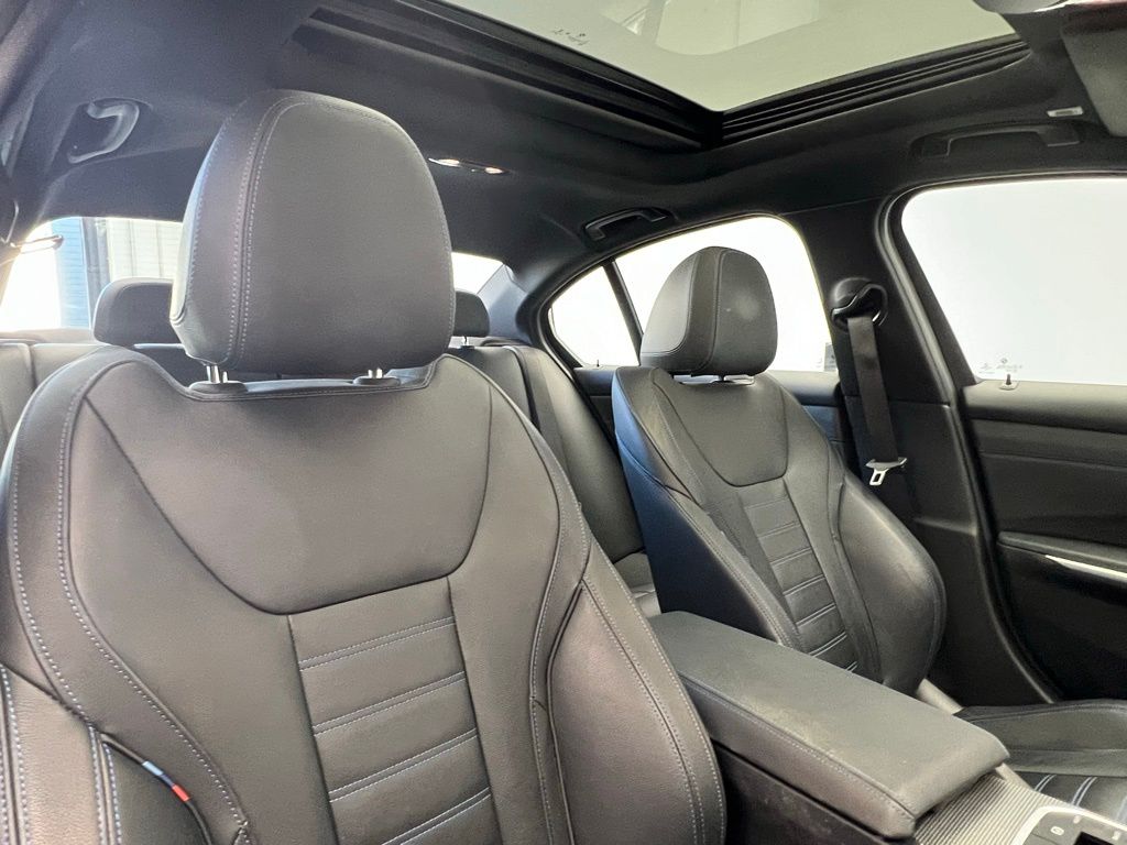 Thumbnail: 2021 BMW 3 Series - 7