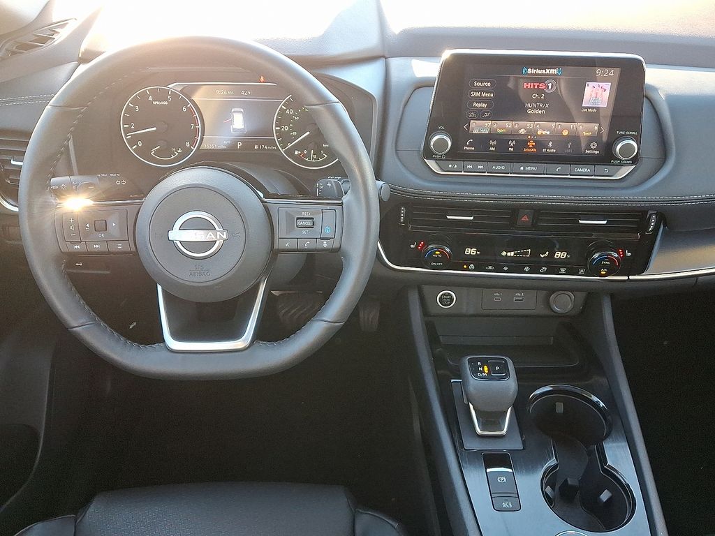 Thumbnail: 2022 Nissan Rogue - 12