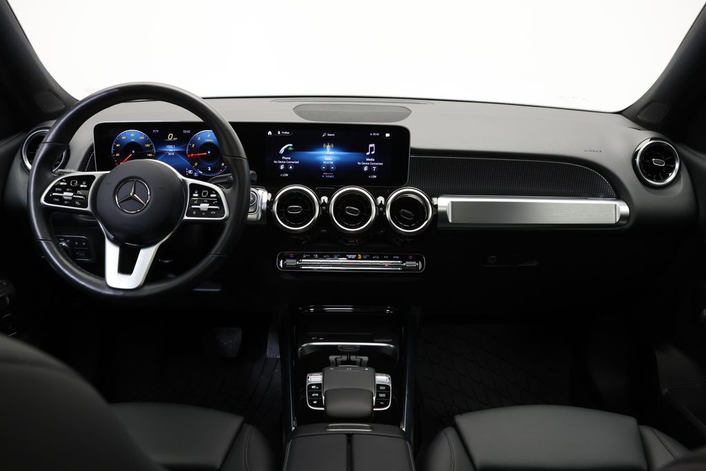 Thumbnail: 2020 Mercedes-Benz GLB - 17