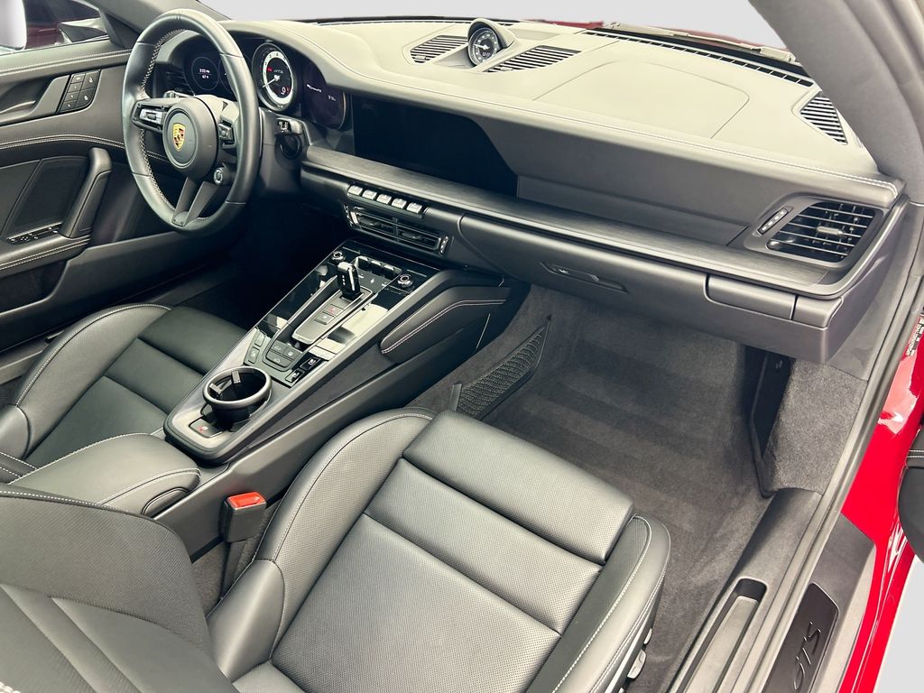 Thumbnail: 2024 Porsche 911 - 18