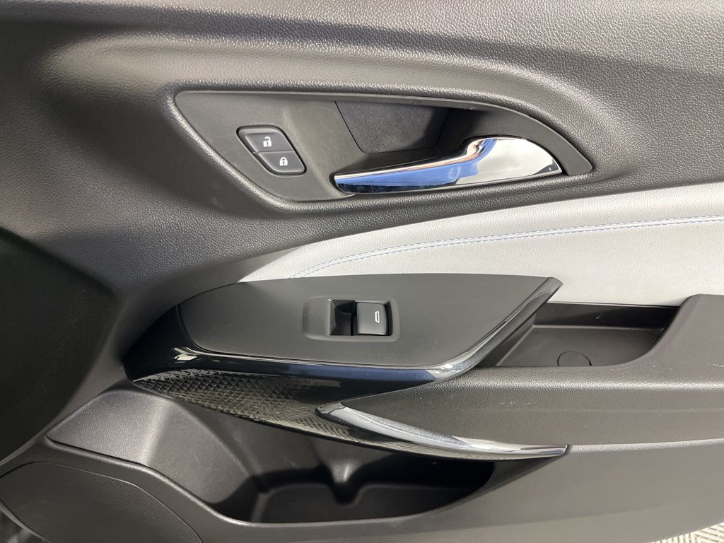 Thumbnail: 2025 Chevrolet Trax - 11