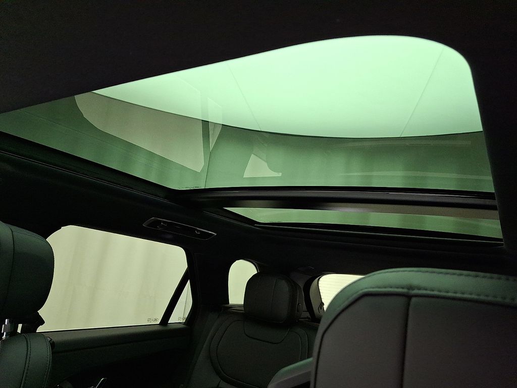 Thumbnail: 2026 Land Rover Range Rover Sport - 11