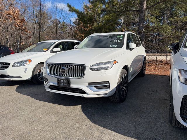 Crystal White 2023 Volvo XC90 B6 Plus Bright Theme 6-Passenger AWD SUV / Crossover All-Wheel Drive Automatic