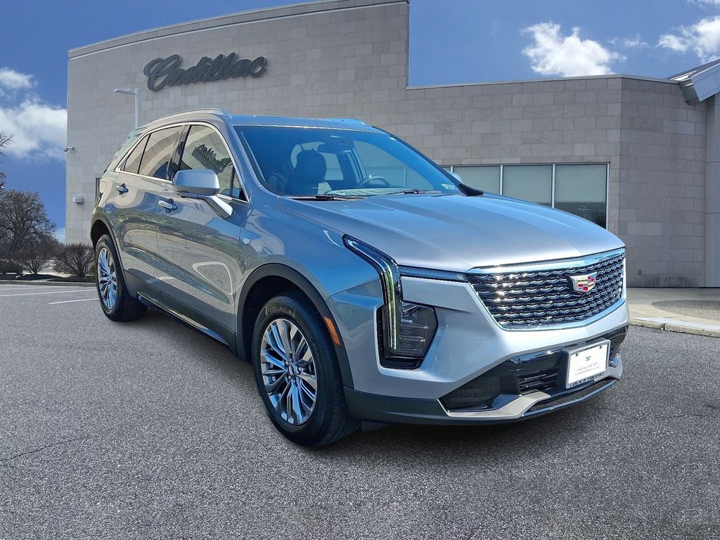 Thumbnail: 2025 Cadillac XT4 - 2