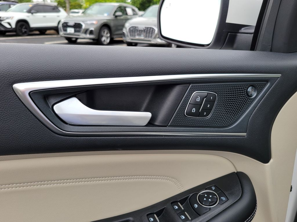 Thumbnail: 2024 Ford Edge - 31