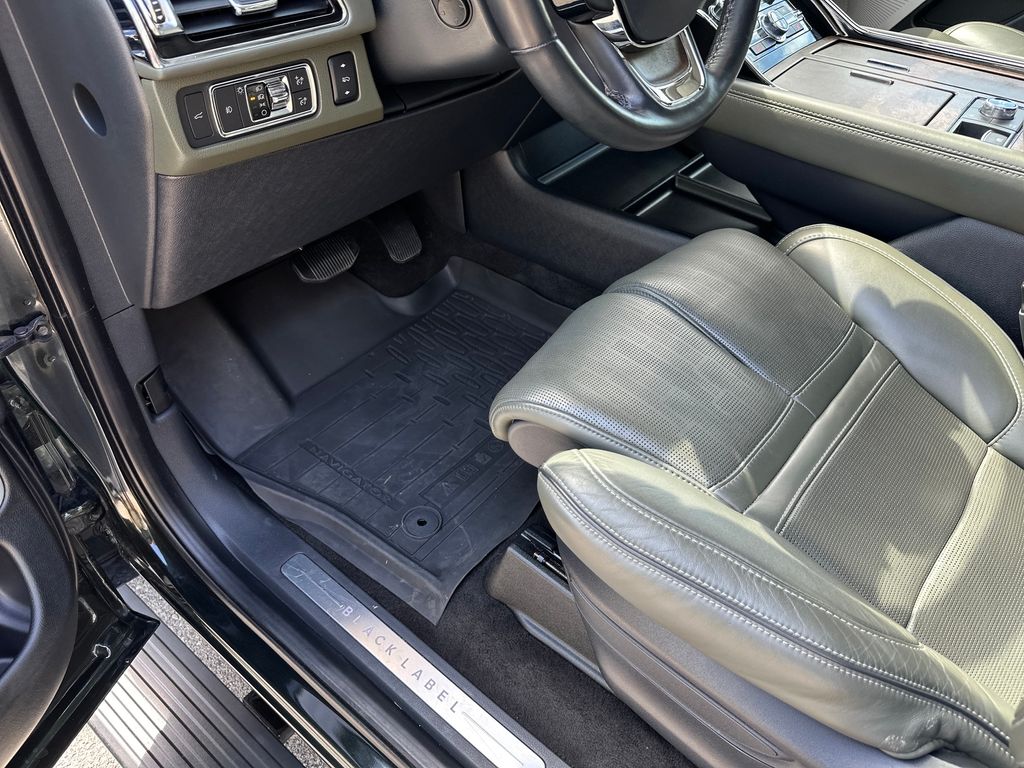 Used Car 2022 Lincoln Navigator L  Black Label For Sale Under $60,000 In Austin, Texas