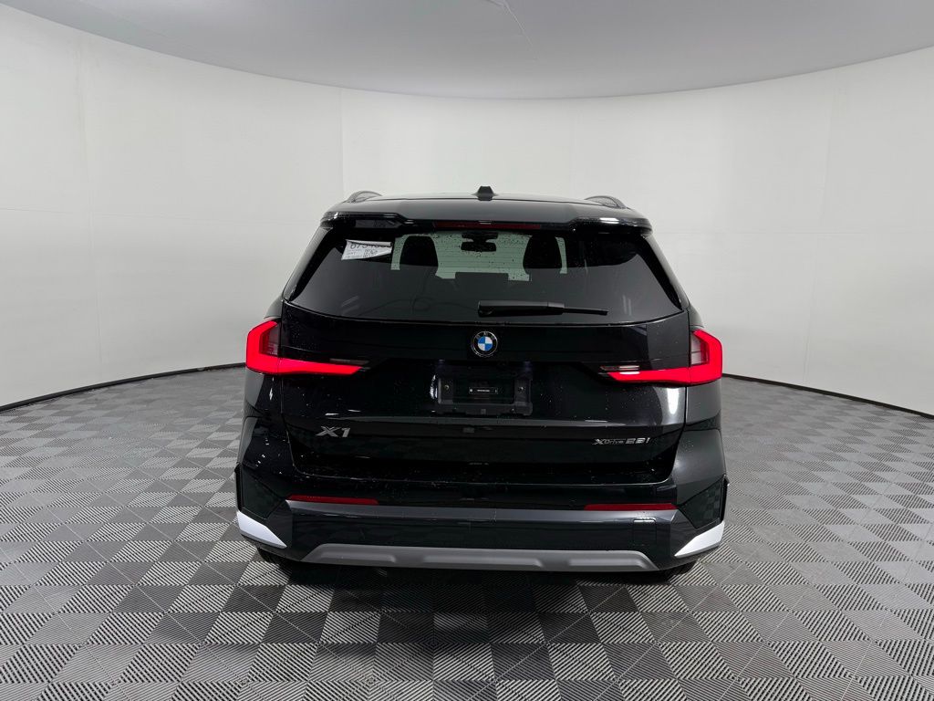 2025 BMW X1 xDrive28i 6