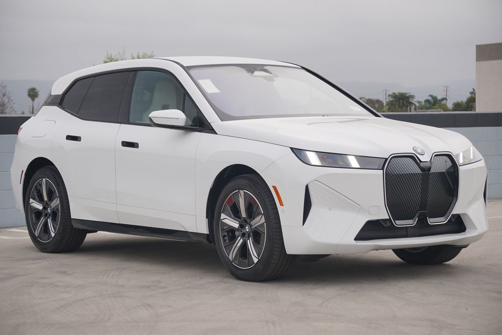 Thumbnail: 2026 BMW iX - 3