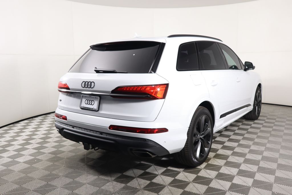 2025 Audi Q7  5