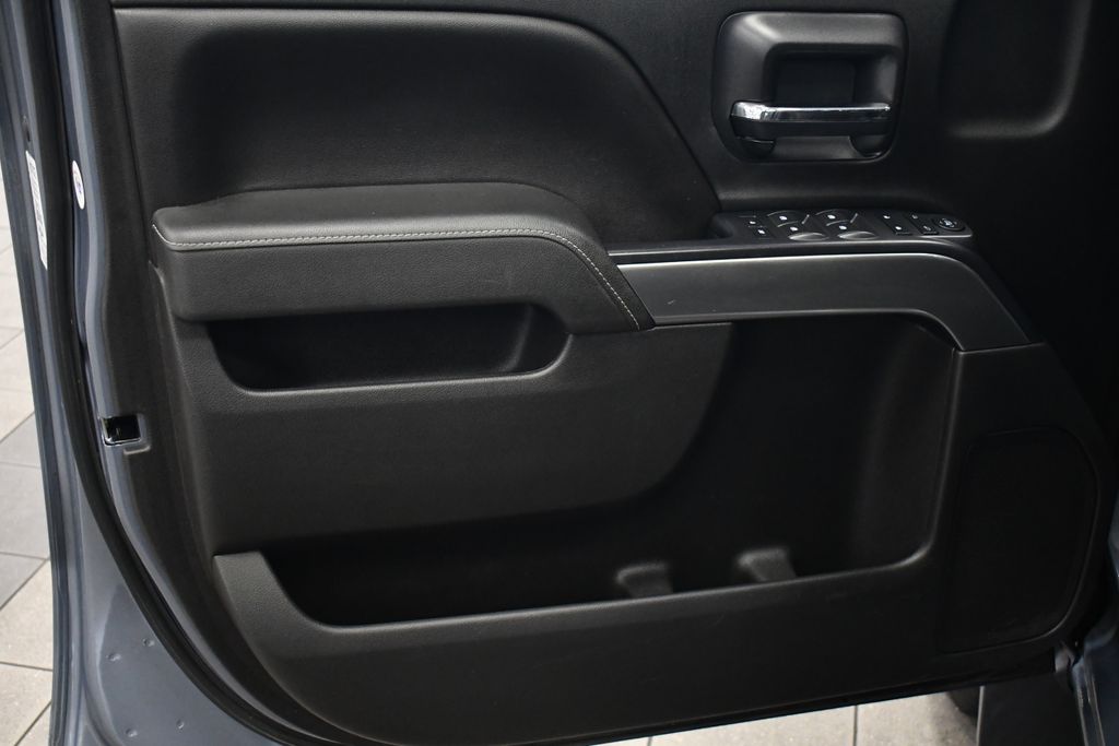 Thumbnail: 2015 Chevrolet Silverado 1500 - 12