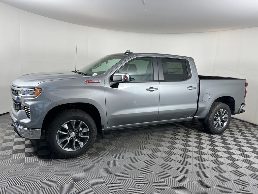 Thumbnail: 2026 Chevrolet Silverado 1500 - 2