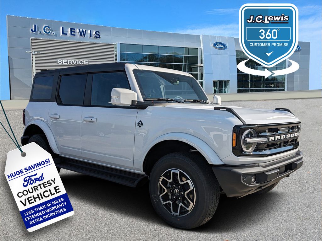 2025 Ford Bronco Outer Banks