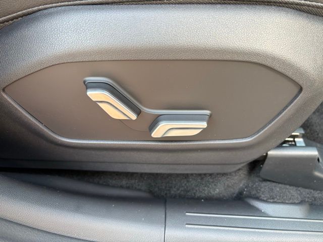 Thumbnail: 2025 Hyundai Santa Fe - 30