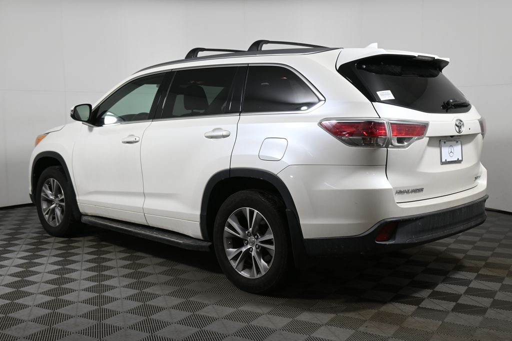 Thumbnail: 2014 Toyota Highlander - 8