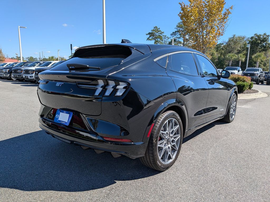 2025 Ford Mustang Mach-E GT