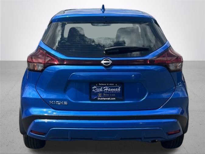 2025 Nissan Kicks Play S