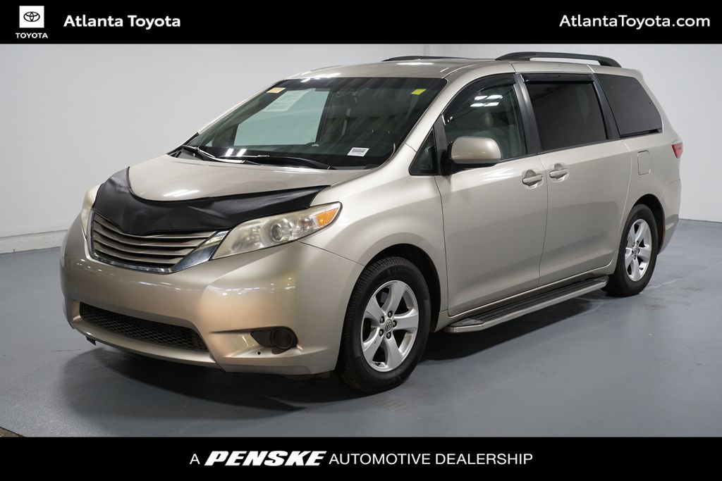 2016 Toyota Sienna LE -
                  Duluth, GA