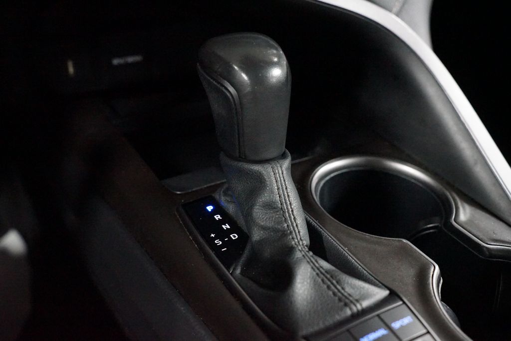 Thumbnail: 2024 Toyota Camry - 21