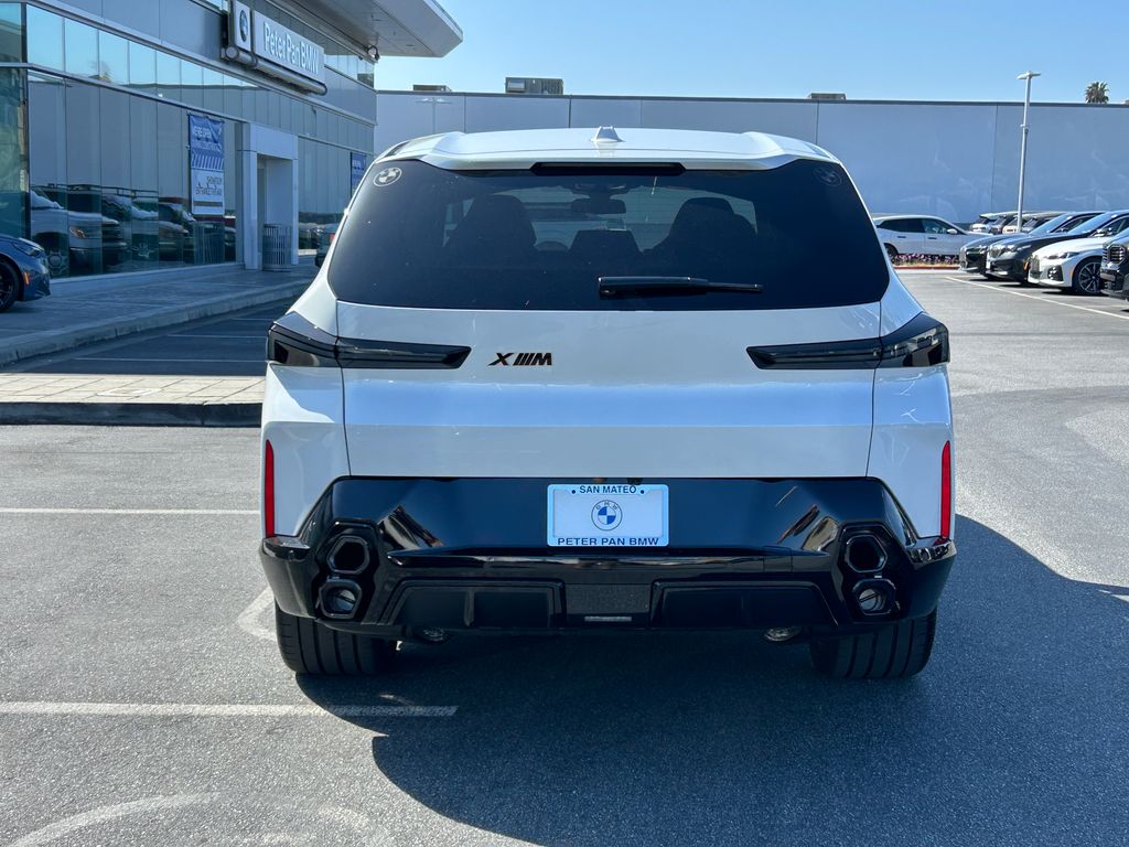 2025 BMW XM  4