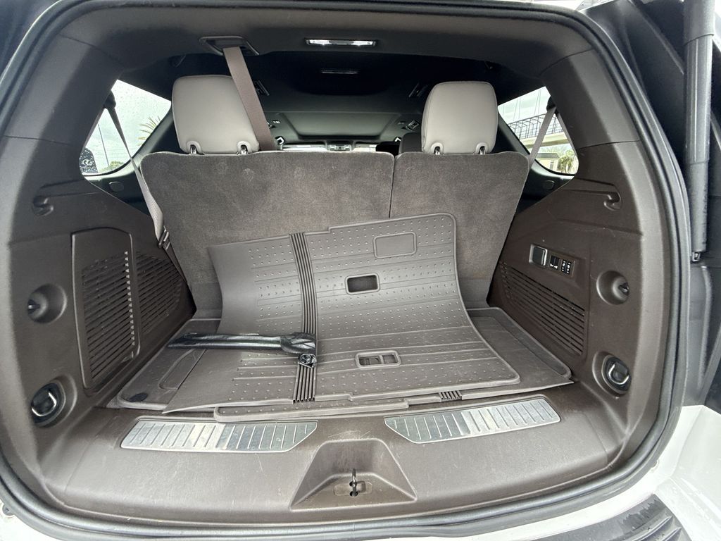 Thumbnail: 2021 Chevrolet Tahoe - 21