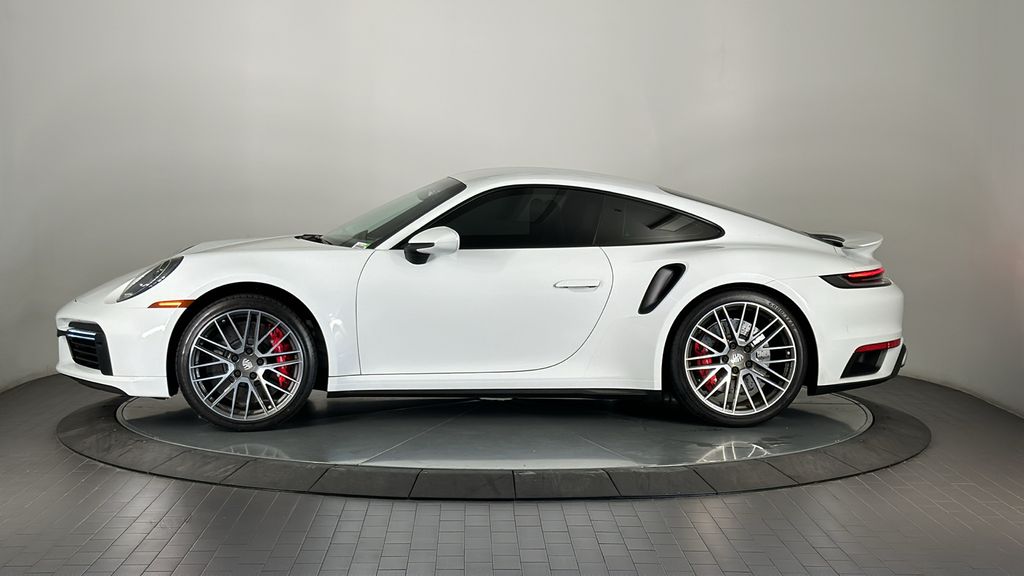 Thumbnail: 2022 Porsche 911 - 2