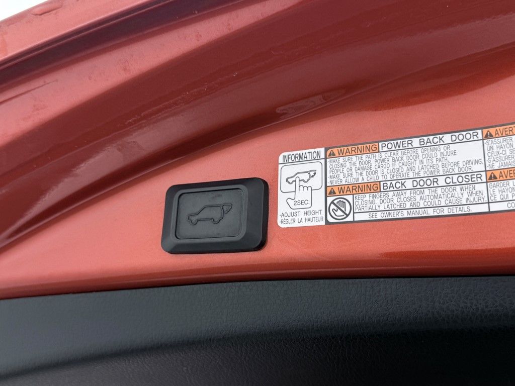 Thumbnail: 2016 Toyota RAV4 - 23