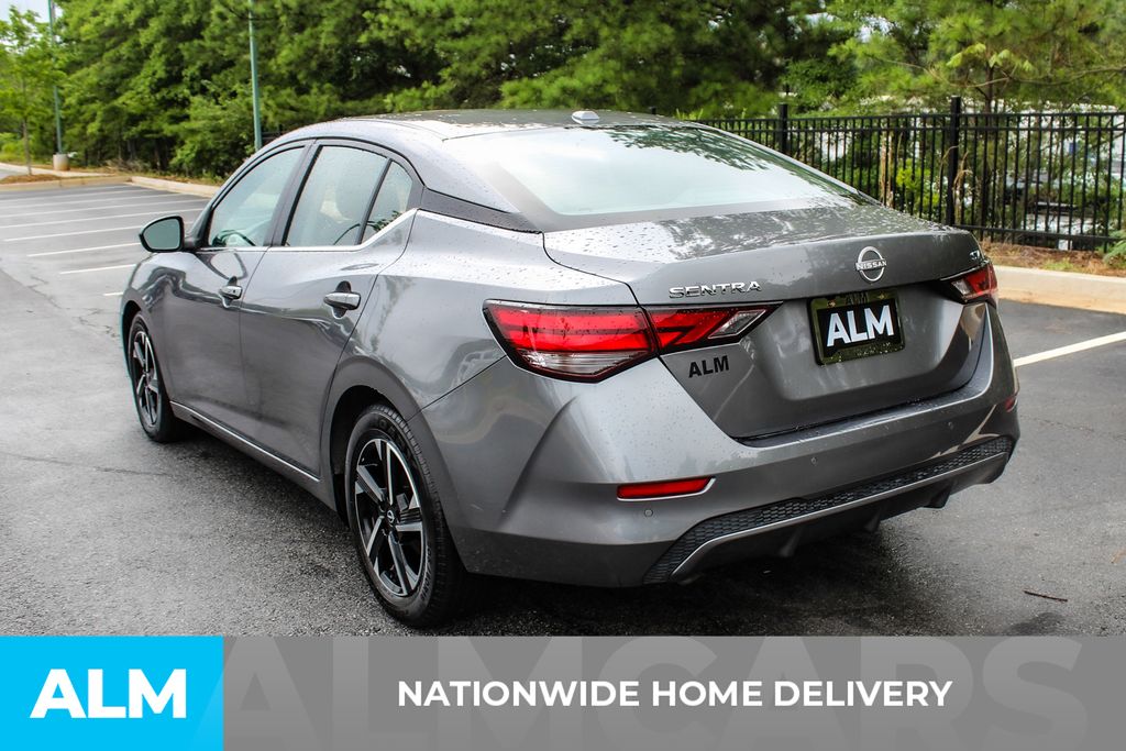 Used 2024 Gray Nissan SV image 5