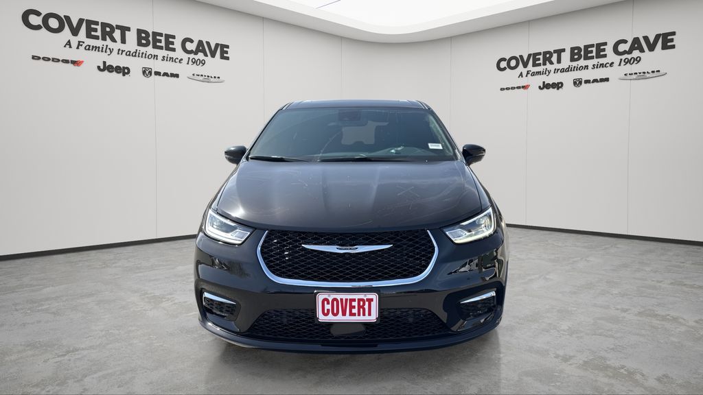 New Car 2025 Chrysler Pacifica  For Sale Under $40,000 In Austin, Texas