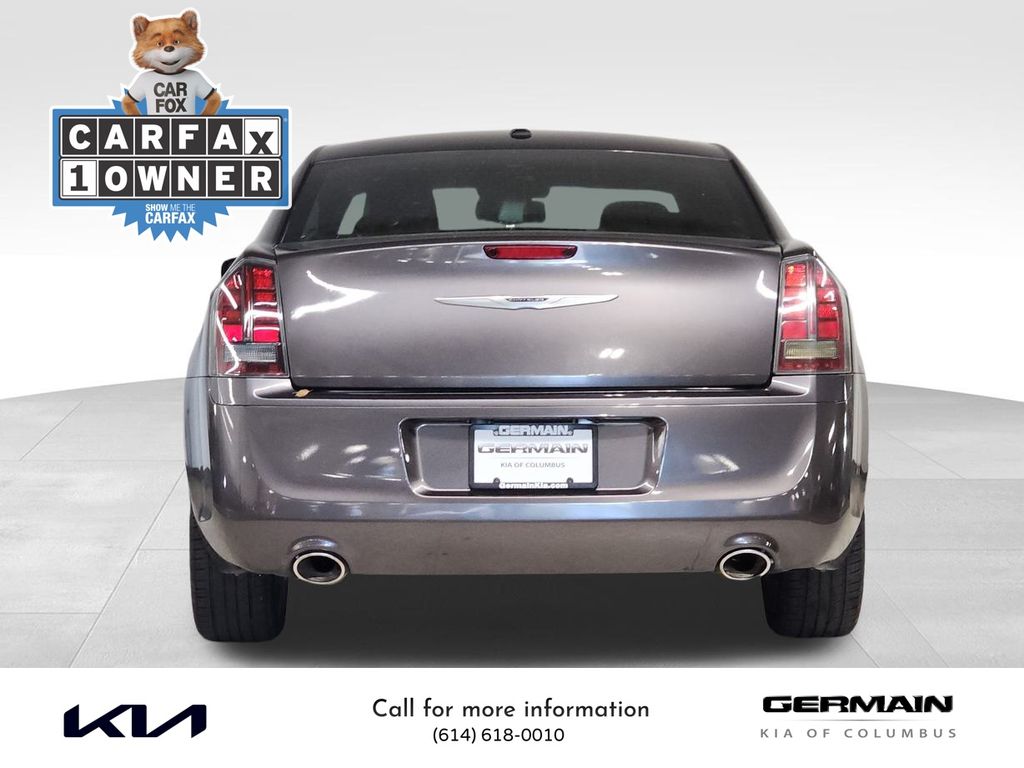 2014 Chrysler 300 S photo 4