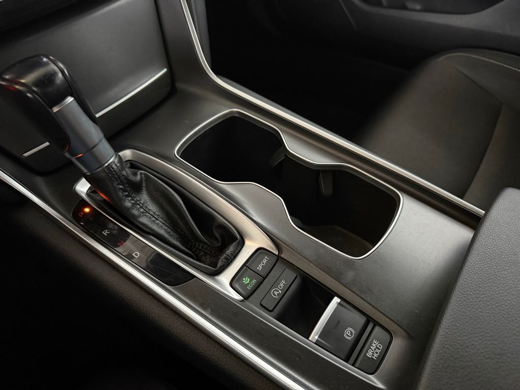 Thumbnail: 2022 Honda Accord - 32