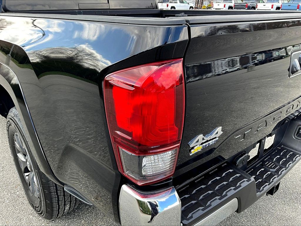 2023 Toyota Tacoma — photo 34