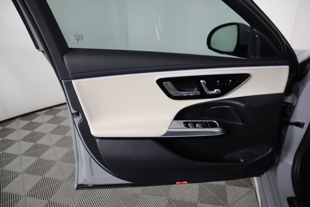 2025 Mercedes-Benz E-Class E 350 26