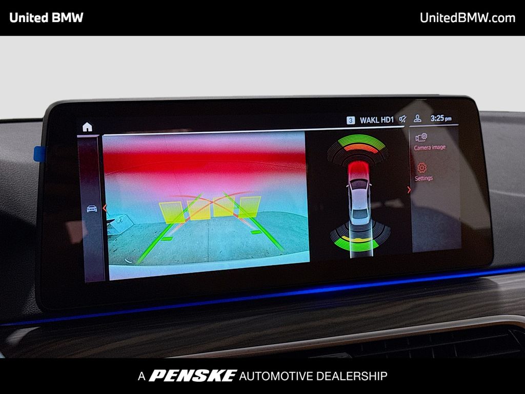 Thumbnail: 2023 BMW 5 Series - 9